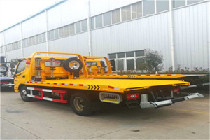 兴仁附近拖车救援搭电